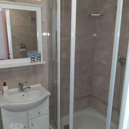 Hotel Vagonka *